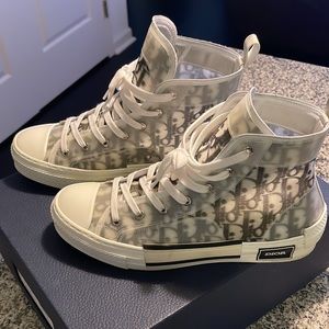 Dior B23 Converse